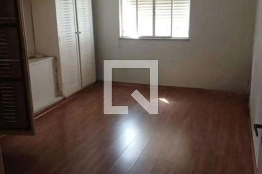 Quarto de casa para alugar com 2 quartos, 300m² em Cidade Mãe do Céu, São Paulo