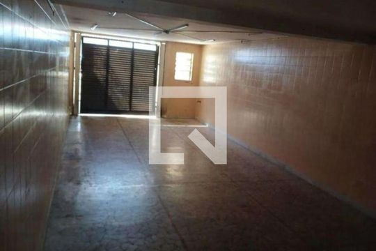 Garagem de casa para alugar com 2 quartos, 300m² em Cidade Mãe do Céu, São Paulo