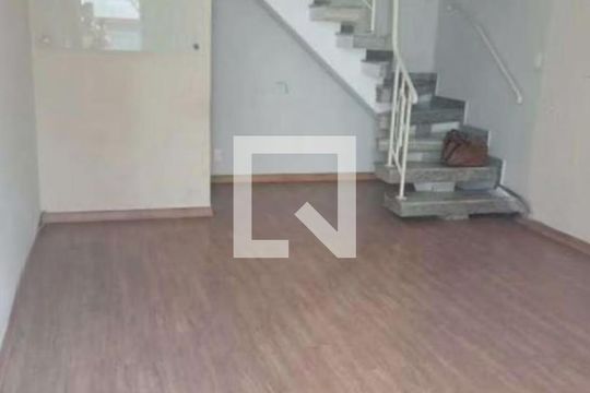 Sala de casa para alugar com 2 quartos, 300m² em Cidade Mãe do Céu, São Paulo