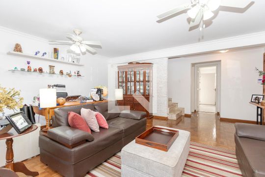 Sala de casa à venda com 3 quartos, 156m² em Chácara Santo Antônio (zona Sul), São Paulo