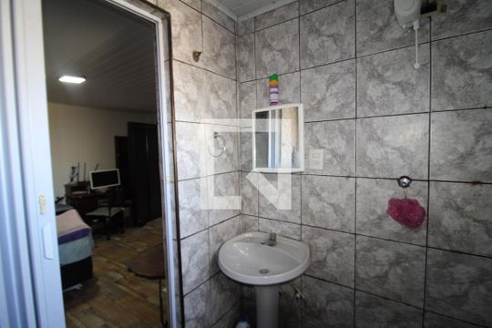Quarto 2 - Banheiro de casa à venda com 2 quartos, 300m² em Vila Santa Maria, São Paulo