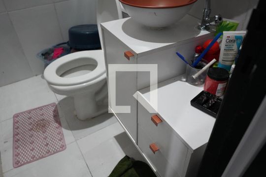 Banheiro de kitnet/studio à venda com 1 quarto, 34m² em Brás, São Paulo