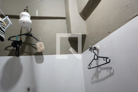 Banheiro de kitnet/studio à venda com 1 quarto, 34m² em Brás, São Paulo