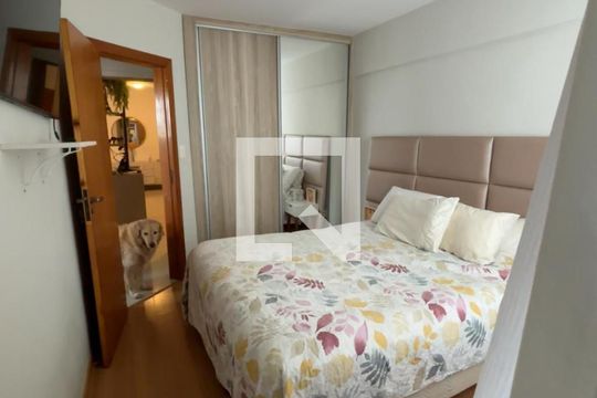 Quarto  de apartamento para alugar com 3 quartos, 177m² em Santo Antônio, Belo Horizonte