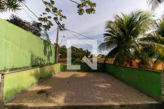 Área externa de casa para alugar com 3 quartos, 400m² em Engenho do Mato, Niterói