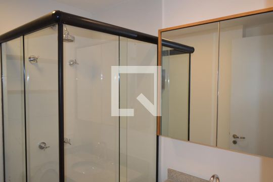 Banheiro de apartamento para alugar com 1 quarto, 30m² em Vila Mariana, São Paulo