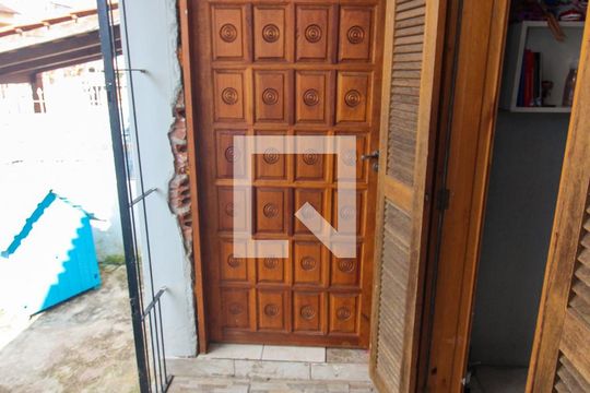 Sacada do Quarto 1 de casa à venda com 2 quartos, 250m² em Chapéu do Sol, Porto Alegre