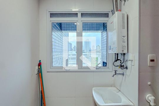 Área de Serviço de apartamento para alugar com 1 quarto, 55m² em Vila Regente Feijó, São Paulo