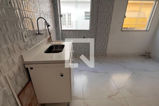 Cozinha de kitnet/studio à venda com 1 quarto, 15m² em Recreio dos Bandeirantes, Rio de Janeiro
