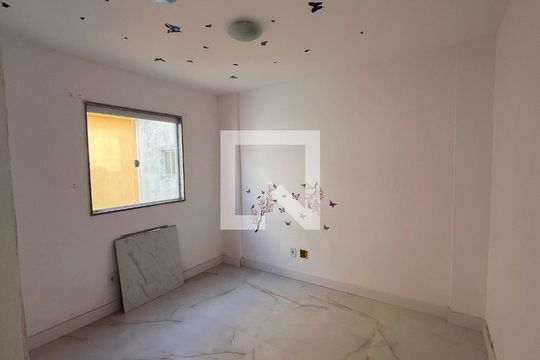 Quarto de kitnet/studio à venda com 1 quarto, 15m² em Recreio dos Bandeirantes, Rio de Janeiro