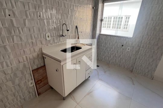 Cozinha de kitnet/studio à venda com 1 quarto, 15m² em Recreio dos Bandeirantes, Rio de Janeiro