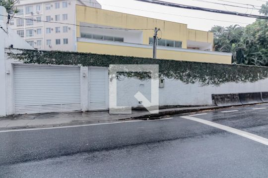 Fachada de casa à venda com 3 quartos, 485m² em Gávea, Rio de Janeiro