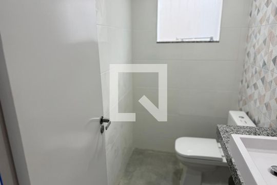 Banheiro de casa de condomínio à venda com 2 quartos, 180m² em Taquara, Rio de Janeiro