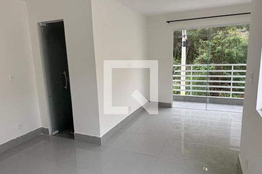 Quarto 1 de casa de condomínio à venda com 2 quartos, 180m² em Taquara, Rio de Janeiro