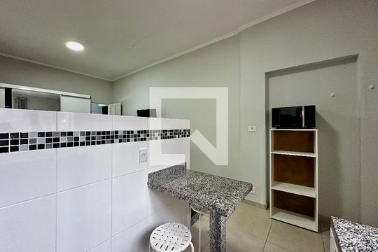 Cozinha de kitnet/studio para alugar com 1 quarto, 22m² em Campo Belo, São Paulo