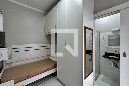Studio de kitnet/studio para alugar com 0 quarto, 22m² em Campo Belo, São Paulo