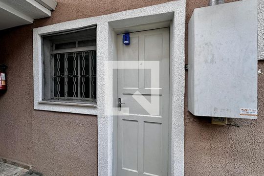 Lockbox de kitnet/studio para alugar com 0 quarto, 22m² em Campo Belo, São Paulo