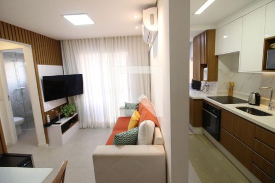 Sala de apartamento à venda com 2 quartos, 45m² em Quitaúna, Osasco