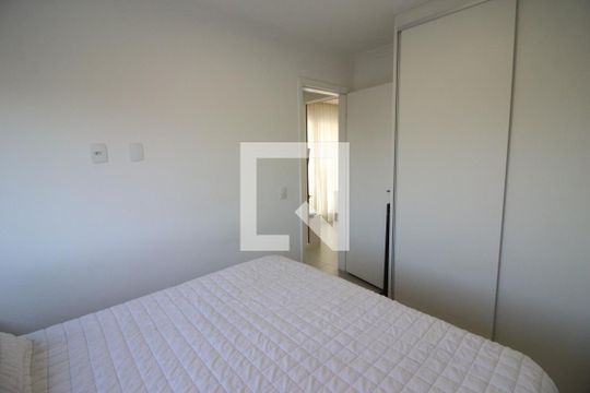 Quarto 1 de apartamento à venda com 2 quartos, 45m² em Quitaúna, Osasco