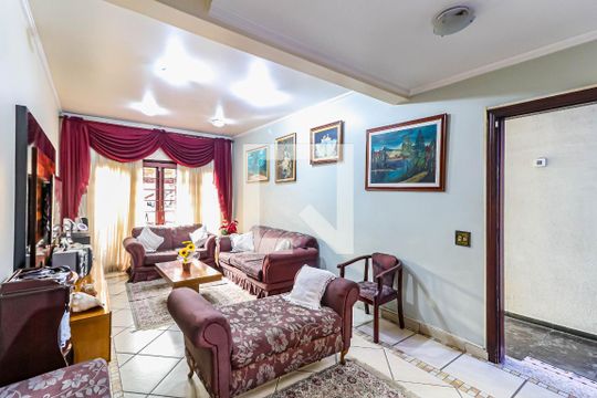 Sala de casa à venda com 3 quartos, 185m² em Vila Adalgisa, São Paulo