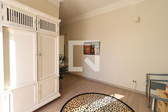 Sala 2 andar de casa para alugar com 6 quartos, 430m² em City Ribeirão, Ribeirão Preto