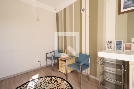 Sala 2 andar de casa para alugar com 6 quartos, 430m² em City Ribeirão, Ribeirão Preto