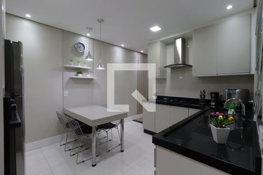 Cozinha de casa à venda com 2 quartos, 145m² em Parque Capuava, Santo André