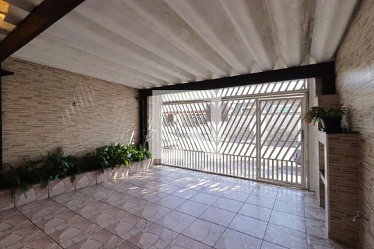 Garagem de casa à venda com 2 quartos, 145m² em Parque Capuava, Santo André