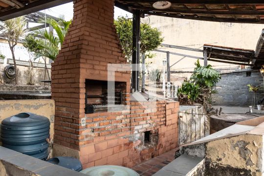 Área comum de casa à venda com 3 quartos, 700m² em Alto Caiçaras, Belo Horizonte