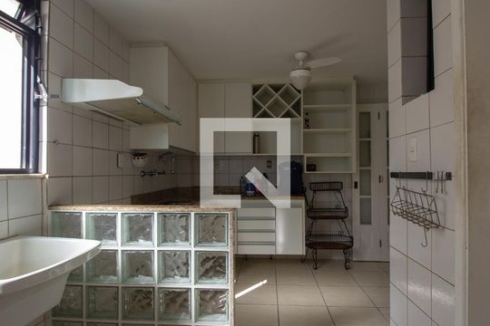 Cozinha e Área de Serviço de apartamento à venda com 2 quartos, 110m² em Recreio dos Bandeirantes, Rio de Janeiro