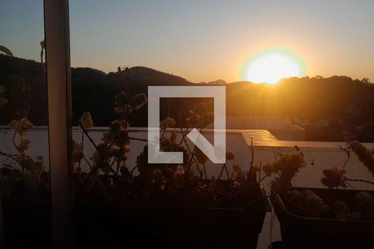 Apartamento à venda com 3 quartos, 109m² em Rio do Ouro, Niterói