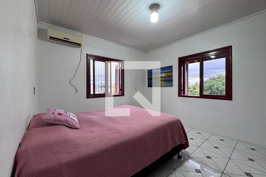 Quarto  1 de casa à venda com 2 quartos, 140m² em Santos Dumont, São Leopoldo