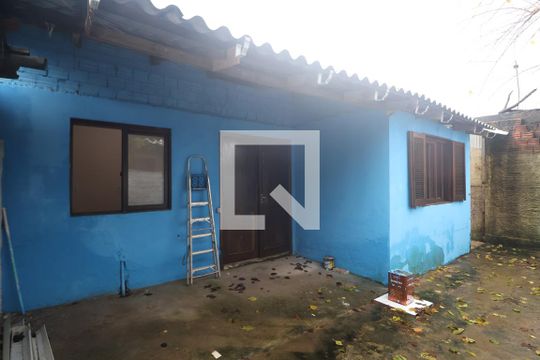 Área Externa de casa à venda com 2 quartos, 54m² em Harmonia, Canoas