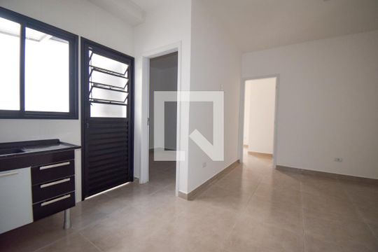 Sala/Cozinha de apartamento para alugar com 2 quartos, 42m² em Vila Nova Manchester, São Paulo