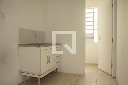 Cozinha de apartamento para alugar com 1 quarto, 100m² em Mirandópolis, São Paulo