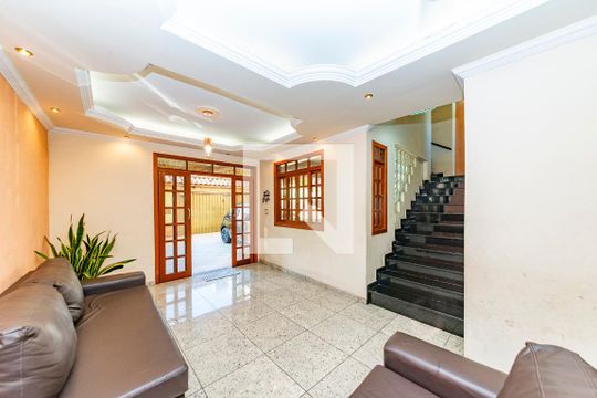 Sala 1 de casa à venda com 4 quartos, 297m² em Teixeira Dias, Belo Horizonte