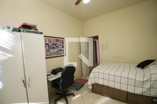 Quarto 1 de casa à venda com 4 quartos, 200m² em Vila da Penha, Rio de Janeiro