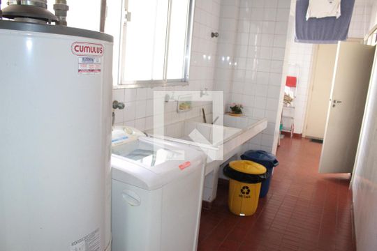 Área de Serviço de apartamento à venda com 2 quartos, 290m² em Higienópolis, São Paulo