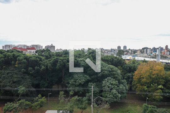 Vista Cozinha de apartamento à venda com 2 quartos, 56m² em São Sebastião, Porto Alegre