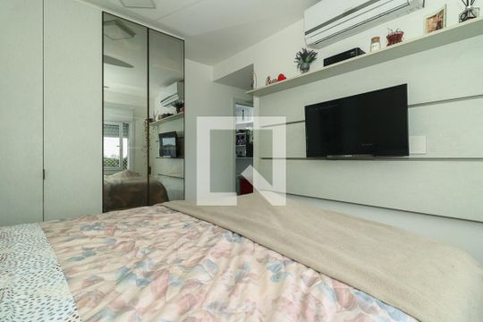 Suíte de apartamento à venda com 2 quartos, 56m² em São Sebastião, Porto Alegre
