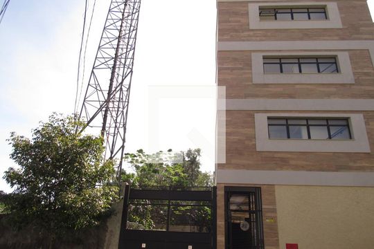 Fachada de kitnet/studio para alugar com 1 quarto, 29m² em Santa Maria, Osasco