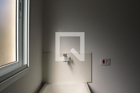 Área de Serviço de kitnet/studio para alugar com 1 quarto, 29m² em Santa Maria, Osasco