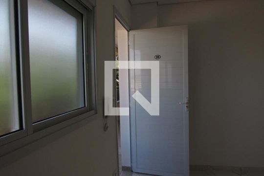 Kitnet/Studio para alugar com 1 quarto, 29m² em Santa Maria, Osasco