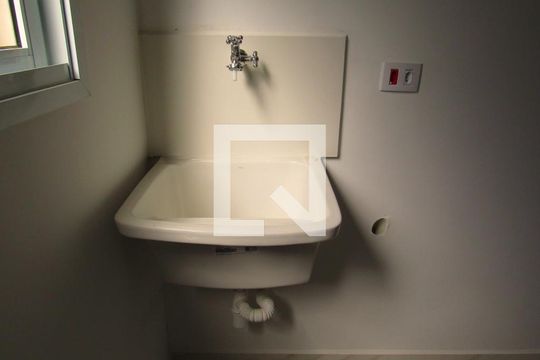 Área de Serviço de kitnet/studio para alugar com 1 quarto, 29m² em Santa Maria, Osasco