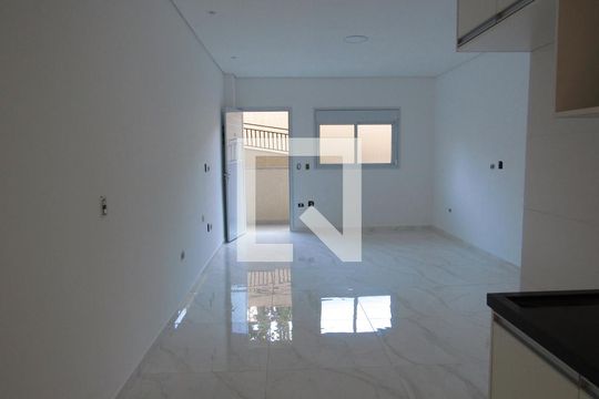Studio/ Ambiente principal de kitnet/studio para alugar com 1 quarto, 34m² em Santa Maria, Osasco