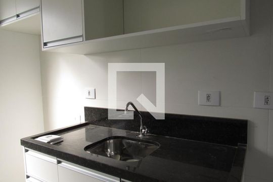Cozinha de kitnet/studio para alugar com 1 quarto, 39m² em Santa Maria, Osasco