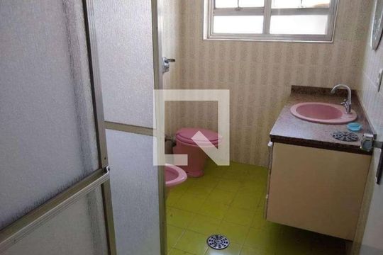 Casa para alugar com 3 quartos, 300m² em Ipiranga, São Paulo