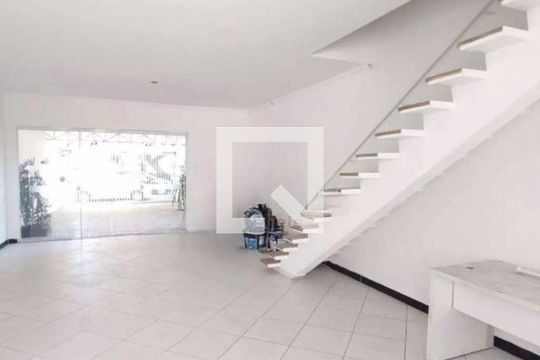 Casa para alugar com 3 quartos, 260m² em Ipiranga, São Paulo