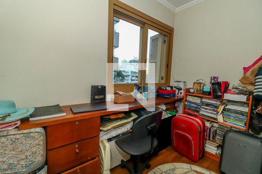 Quarto  de apartamento à venda com 2 quartos, 72m² em Bela Vista, Porto Alegre