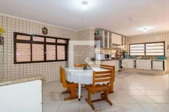 Casa para alugar com 2 quartos, 270m² em Vila Prudente, São Paulo